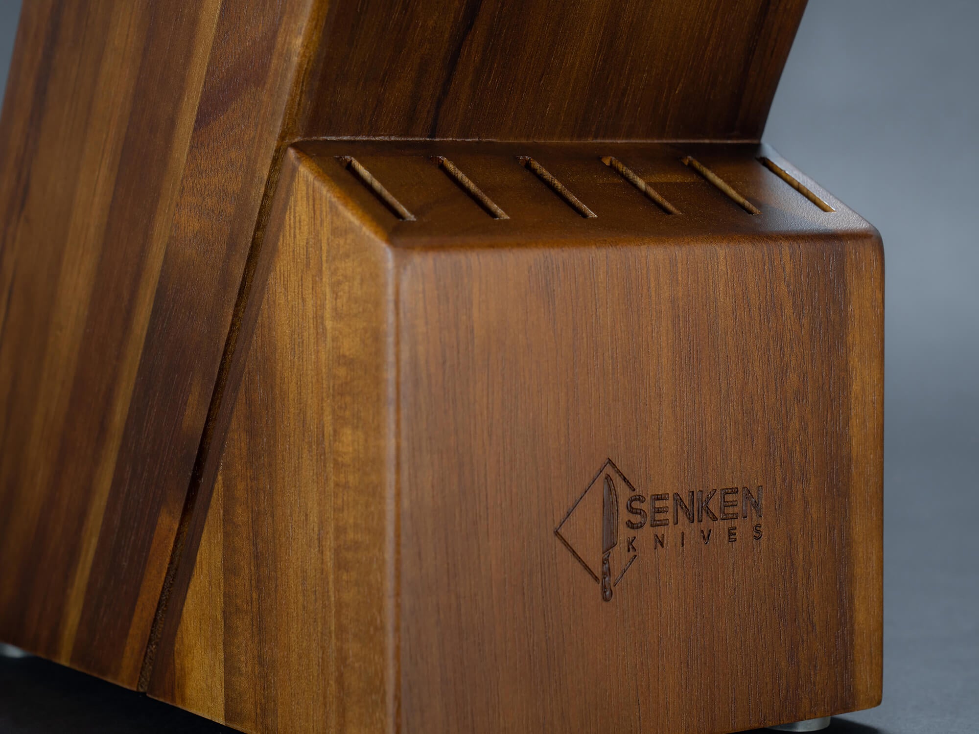 Acacia Knife Block Logo Closeup Senken Knives