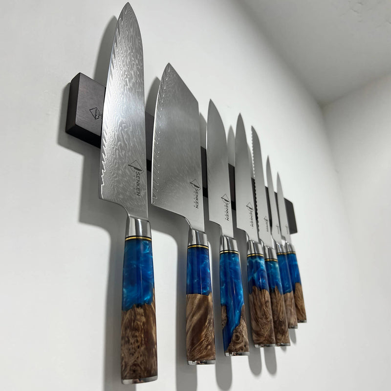 Damascus Knife set on Magnetic Knife Strip
